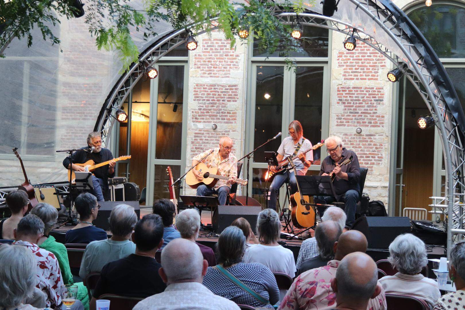 Silver Foxes, met Mechelaars Patrick Riguelle en Chris Peeters, stonden afgelopen vrijdag op het podium van de Predikheerlijke Zomer.